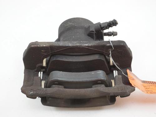 Używane Zacisk hamulca przedniego lewego MERCEDES-BENZ B-CLASS Sports Tourer (W245) B 200 CDI (245.208) (140 hp) 18177178