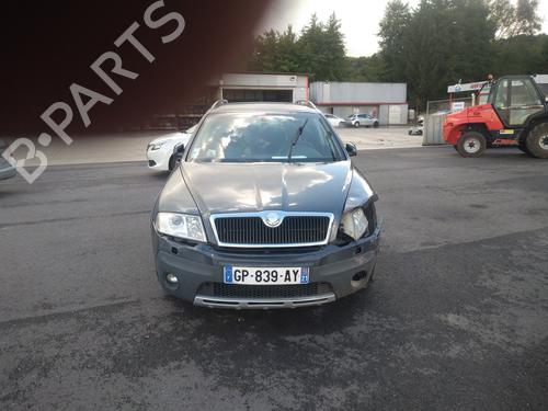 Gebruikte SKODA OCTAVIA II Combi (1Z5) 2.0 TDI 4x4 (140 hp) 4036037 Onderdelen