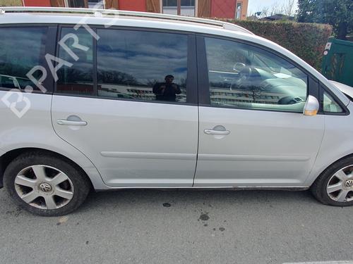 Left taillight VW TOURAN (1T1, 1T2) 2.0 TDI | BP31271937C34 