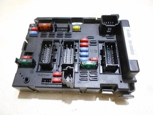 Fuse box PEUGEOT 206 Hatchback (2A/C) 2.0 HDI 90 | BP18186264E1 