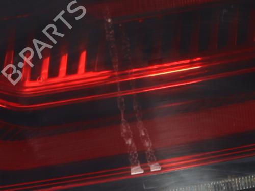 right-tailgate-light-renault-megane-iv-hatchback-b9amn_-2015-40252809 main image