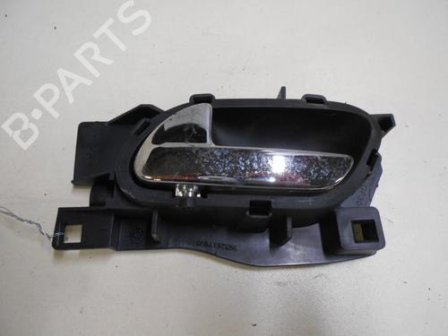 Used Rear left interior door handle PEUGEOT 407 (6D_) 2.0 HDi 135 (6DRHRH, 6DRHRE, 6DRHRG, 6DRHRJ) (136 hp) 18197886