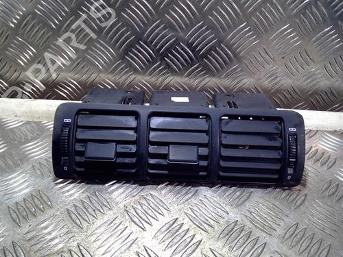 Used Air vent MERCEDES-BENZ M-CLASS (W163) ML 500 (163.175) (292 hp) 22071323
