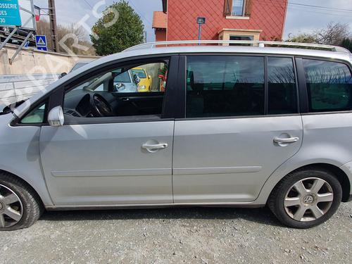 Left taillight VW TOURAN (1T1, 1T2) 2.0 TDI | BP31271937C34 