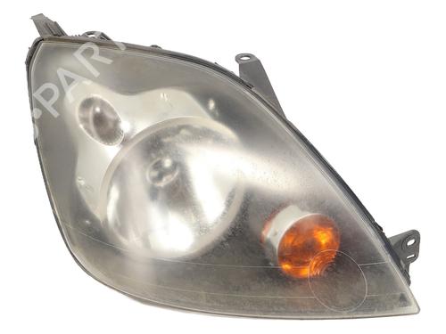 Used Right headlight FORD FIESTA V (JH_, JD_) 1.4 TDCi (68 hp) 26000982