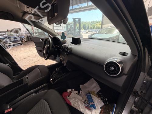 dashboard-audi-a1-sportback-8xa-8xf-2011-2012-2013-2014-2015-2016-2017-2018-2019-37222363 main image