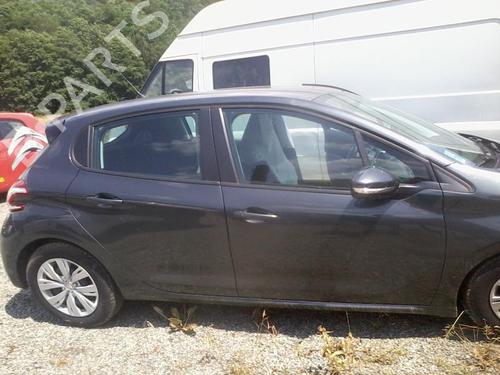 Gear lever PEUGEOT 208 I (CA_, CC_) 1.6 HDi | BP18174334M90