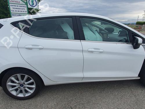 Used Right front door FORD FIESTA VII (HJ, HF) 1.0 EcoBoost (101 hp) 30327470