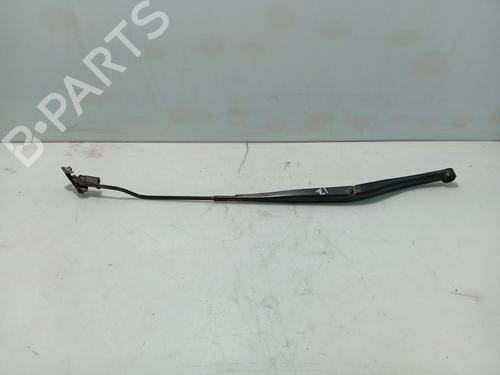 Used Front windshield wiper arm OPEL VECTRA C (Z02) [2002-2009]  31101561