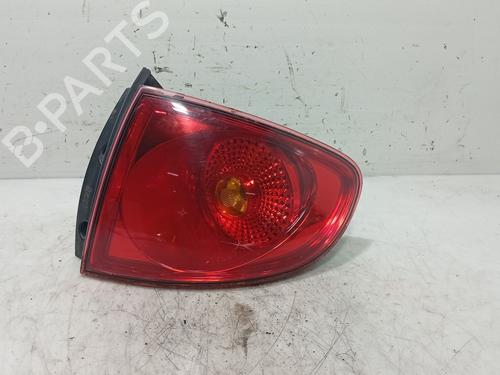 Fanale posteriore destro Fanale posteriore destro SEAT ALTEA (5P1) 1.9 TDI (105 hp) 37073382 37073382