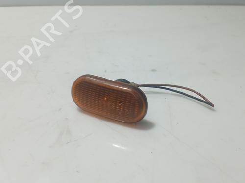 Used Left side indicator RENAULT CLIO II (BB_, CB_) 1.2 (BB0A, BB0F, BB10, BB1K, BB28, BB2D, BB2H, CB0A,... (58 hp) 31107820