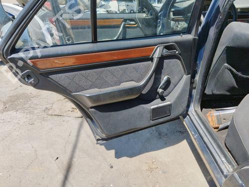 Left front indicator MERCEDES-BENZ 124 Saloon (W124) 200 D (124.120) | BP31105045C32 