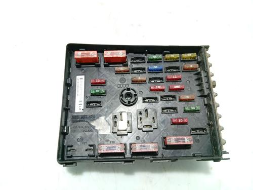 Zekeringkast VW PASSAT B6 (3C2) 1.9 TDI (105 hp) 31110665