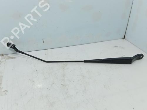Used Front windshield wiper arm Front windshield wiper arm CITROËN C3 III (SX) 1.2 PURETECH 82 (82 hp) 40298315 40298315