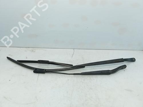 Used Front windshield wiper arm Front windshield wiper arm RENAULT MEGANE III Hatchback (BZ0/1_, B3_) 1.5 dCi (BZ1G, BZ1W, BZ0R) (95 hp) 33981088 33981088