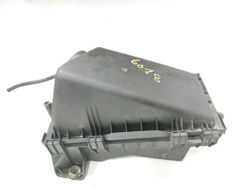 Używane Obudowa filtra powietrza AUDI A3 (8L1) 1.9 TDI (130 hp) 31102902