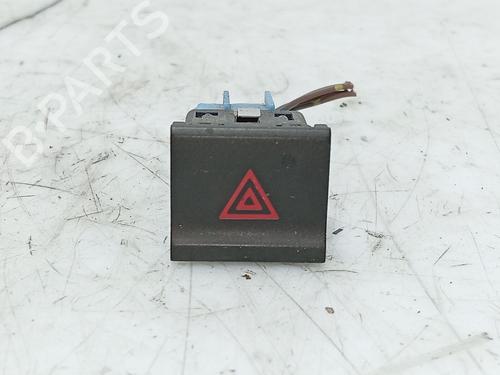 warning-switch-vw-polo-v-6r1-6c1-2009-2010-2011-2012-2013-2014-2015-2016-2017-2018-2019-2020-2021-2022-34693516 main image