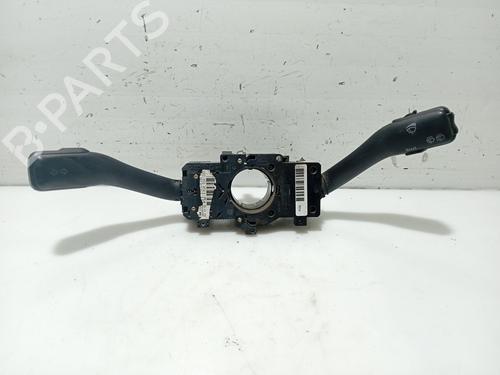Commandes au volant AUDI A3 (8L1) 1.9 TDI (130 hp) 31109528