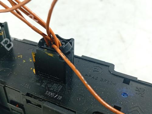 Left front window switch CITROËN C5 I (DC_) 2.0 HDi (DCRHZB, DCRHZE) | BP39972630I27 - Image 5