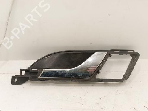 Maneta interior delantera izquierda SKODA SUPERB I (3U4) 1.9 TDI (130 hp) 31305962