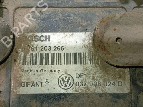 Engine control unit (ECU) VW GOLF III (1H1) | BP31111302M57