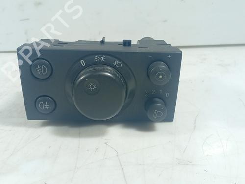 Used Headlight switch Headlight switch OPEL VECTRA C GTS (Z02) 1.9 CDTI (F68) (120 hp) 40515695 40515695
