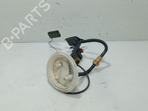 Bränslepump Bränslepump BMW 5 (E60) 525 d (177 hp) 33928639 33928639