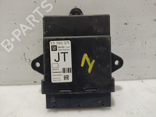 Used Electronic module OPEL VECTRA C (Z02) 2.0 DTI 16V (F69) (101 hp) 31098821