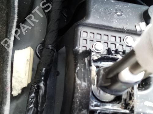 Palanca de cambios RENAULT LAGUNA III Grandtour (KT0/1) 2.0 dCi (KT07, KT0J, KT14, KT1A, KT1S) (131 hp) 24687251