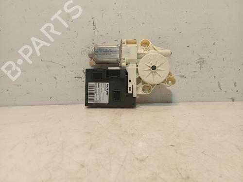 Used Left front window motor Left front window motor VOLVO V50 (545) 2.0 D (136 hp) 33928670 33928670