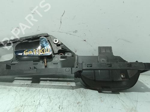 Used Front right interior door handle Front right interior door handle SEAT CORDOBA Vario (6K5) 1.4 i (60 hp) 39808739 39808739