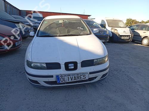 Gebruikte SEAT LEON (1M1) 1.6 16 V (105 hp) 4370507 Onderdelen