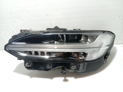 Lyskaster venstre VOLVO V90 II Estate (235) D4 (190 hp) 31102530