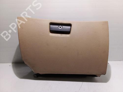 Used Glove box Glove box 19004142 19004142