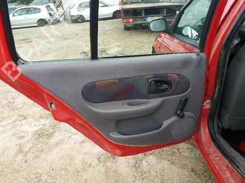 Right front fog light RENAULT CLIO II (BB_, CB_) 1.2 (BB0A, BB0F, BB10, BB1K, BB28, BB2D, BB2H, CB0A,... | BP18985845C31 
