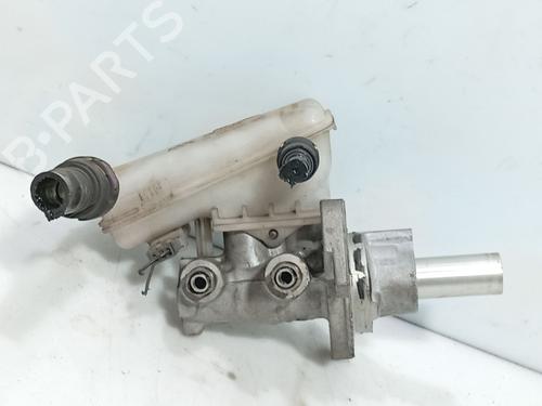 Used Brake master cylinder Brake master cylinder FORD FIESTA VI (CB1, CCN) 1.4 TDCi (70 hp) 39668574 39668574