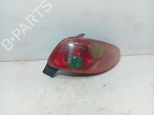Højre baglygte Højre baglygte PEUGEOT 206 Hatchback (2A/C) 1.4 HDi eco 70 (68 hp) 32738193 32738193