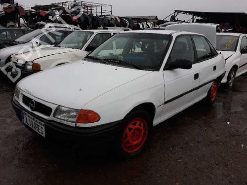 Left taillight OPEL ASTRA F Saloon (T92) | BP31098132C34