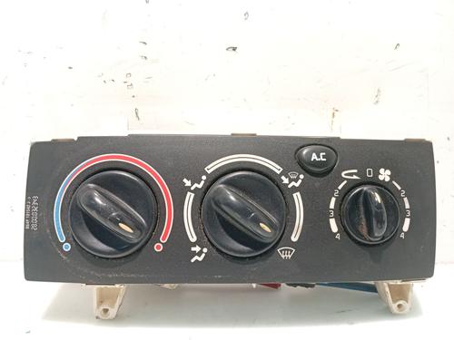 Airco bedieningspaneel RENAULT MEGANE I Classic (LA0/1_) 1.6 16V (LA00, LA04, LA0B, LA11, LA16, LA19, LA1J, LA1K,... (107 hp) 25482052