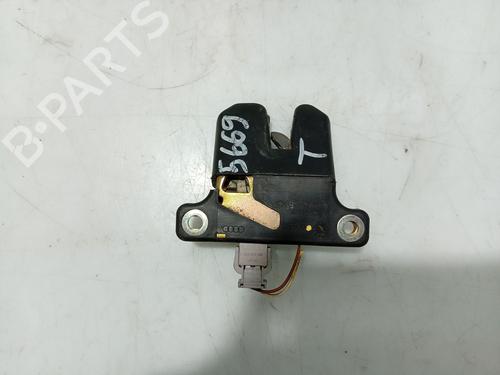 Used Tailgate lock AUDI A4 B5 (8D2) 1.9 TDI (110 hp) 31112565