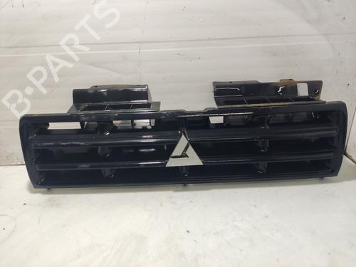 Used Front slam panel MITSUBISHI PAJERO CLASSIC (V2_W, V6_W, V7_W) 2.5 TD (V24W) (115 hp) 31106101