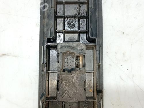 Right front window switch PEUGEOT 807 (EB_) | BP18992315I26