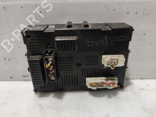 Used Fuse box NISSAN MICRA III (K12) 160 SR (110 hp) 25593203