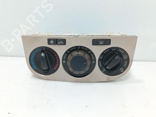 AC-Styringsenhed/Manøvreenhed AC-Styringsenhed/Manøvreenhed 37871754 37871754