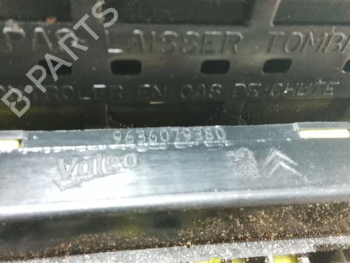 Electronic module PEUGEOT PARTNER MPV (5_, G_) 1.6 HDi 75 | BP38016144M83 - Image 2