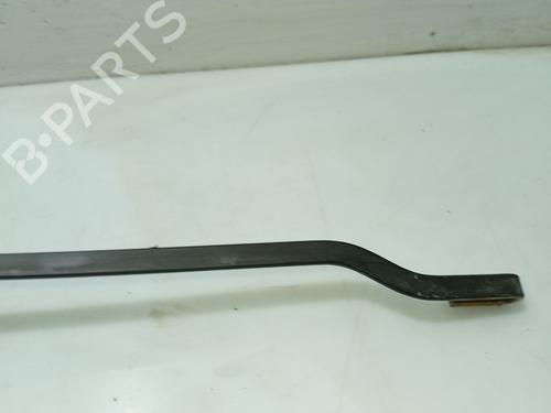 Front windshield wiper arm OPEL CORSA B (S93) 1.7 D (F08, F68, M68) | BP31102489C143