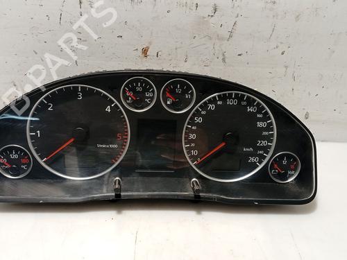 Used Instrument cluster AUDI ALLROAD C5 (4BH) [2000-2005]  31125100