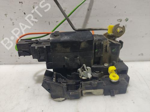 Used Front left lock NISSAN INTERSTAR Van (X70) [2002-2025]  31100702