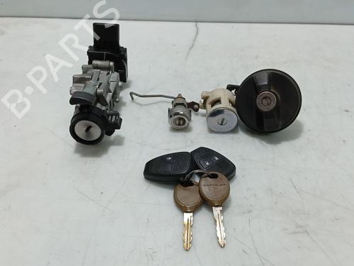 Used Ignition barrel CHRYSLER VOYAGER IV (RG, RS) 2.5 CRD (141 hp) 31824052