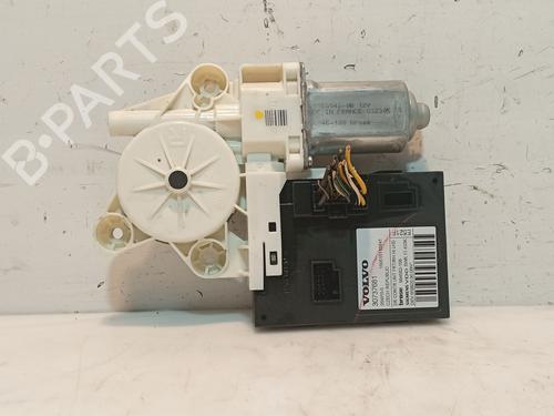 Used Right front window motor Right front window motor VOLVO V50 (545) 2.0 D (136 hp) 33928669 33928669